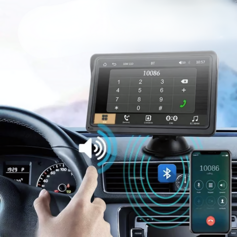 Auton multimediajärjestelmä - HD-näyttö ja langaton CarPlay-peli