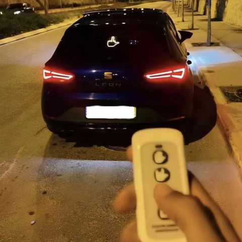 Semafor luminos pentru mașină - Comunicați în siguranță 