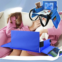 子供用自動車シートのための旅行用トレイ — 快適さと収納が統合されています 